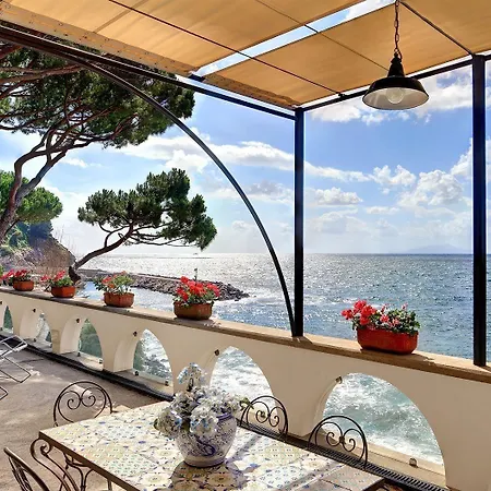 Gocce Villas - Vera Ed Il Vervece On The Sea Apartment *